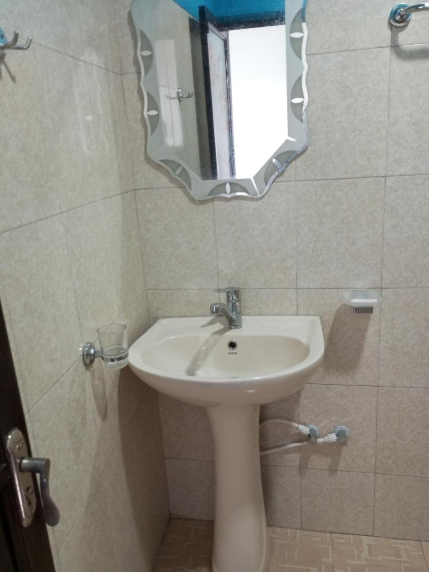 Chanidu Ella Inn מראה חיצוני תמונה
